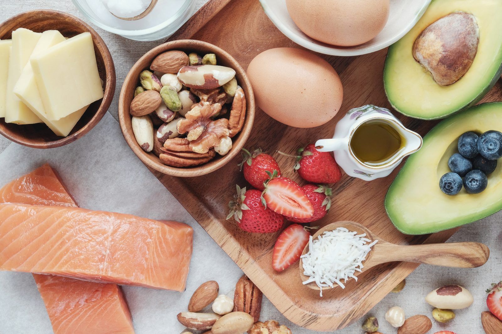 Frische, gesunde Lebensmittel, Obst, Gemüse und Nüsse